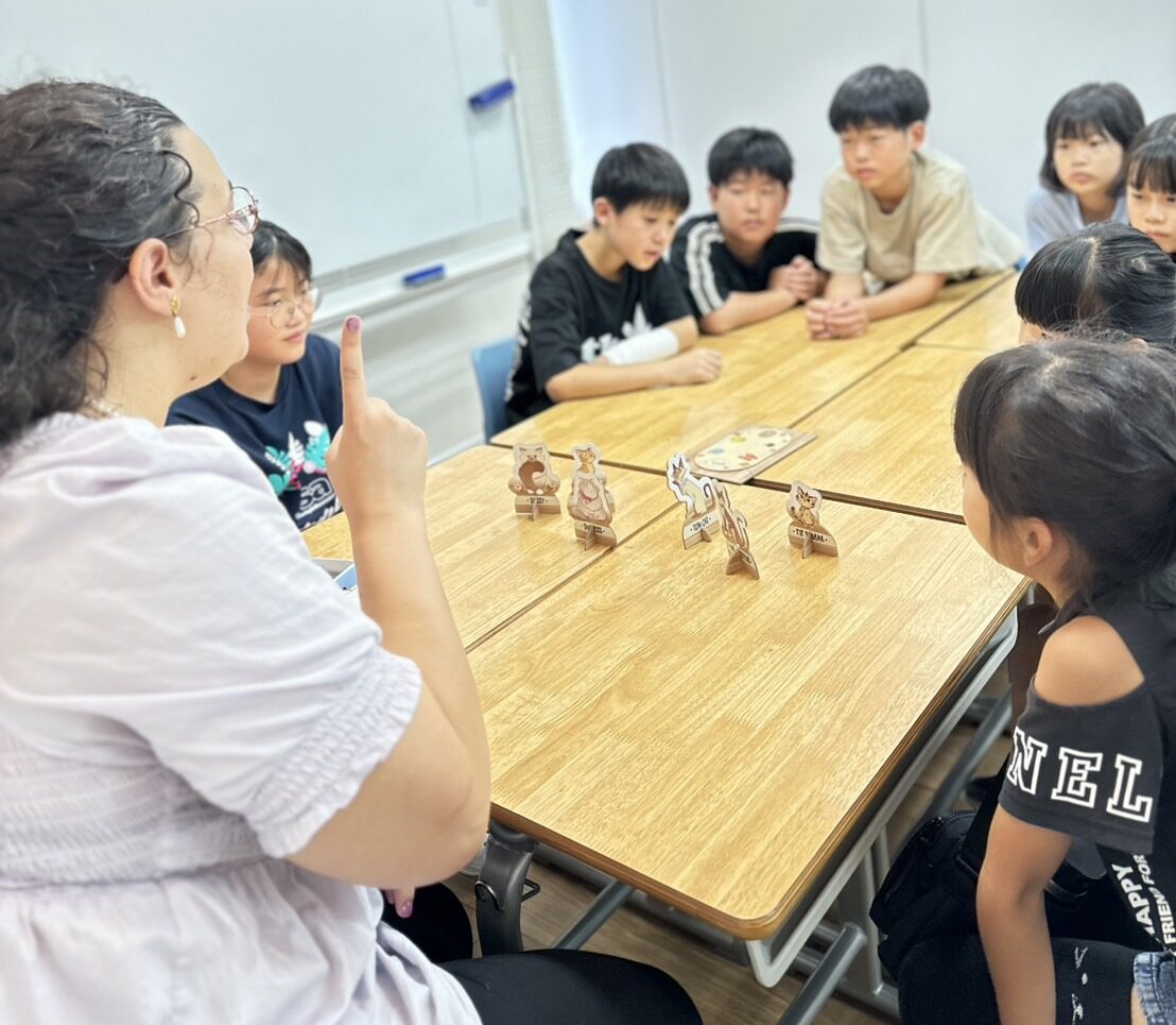 希望ヶ丘セミナー ネイティブ講師による小学生低学年向け英語が始まります。